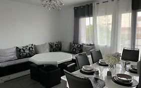 Bel Appartement Neuf, Bien Situe