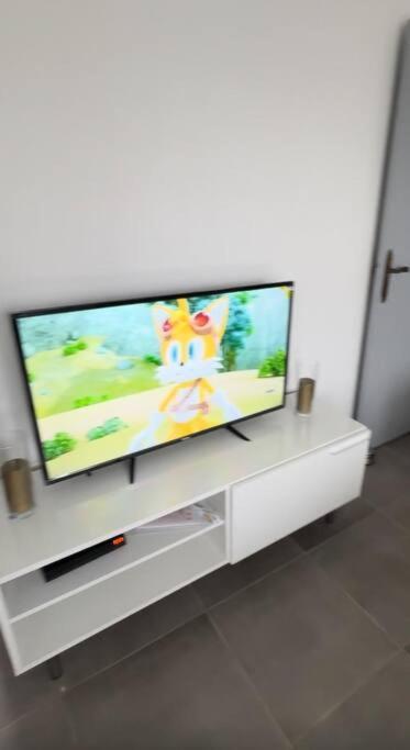 Bel Appartement Neuf, Bien Situe Carcassonne Extérieur photo